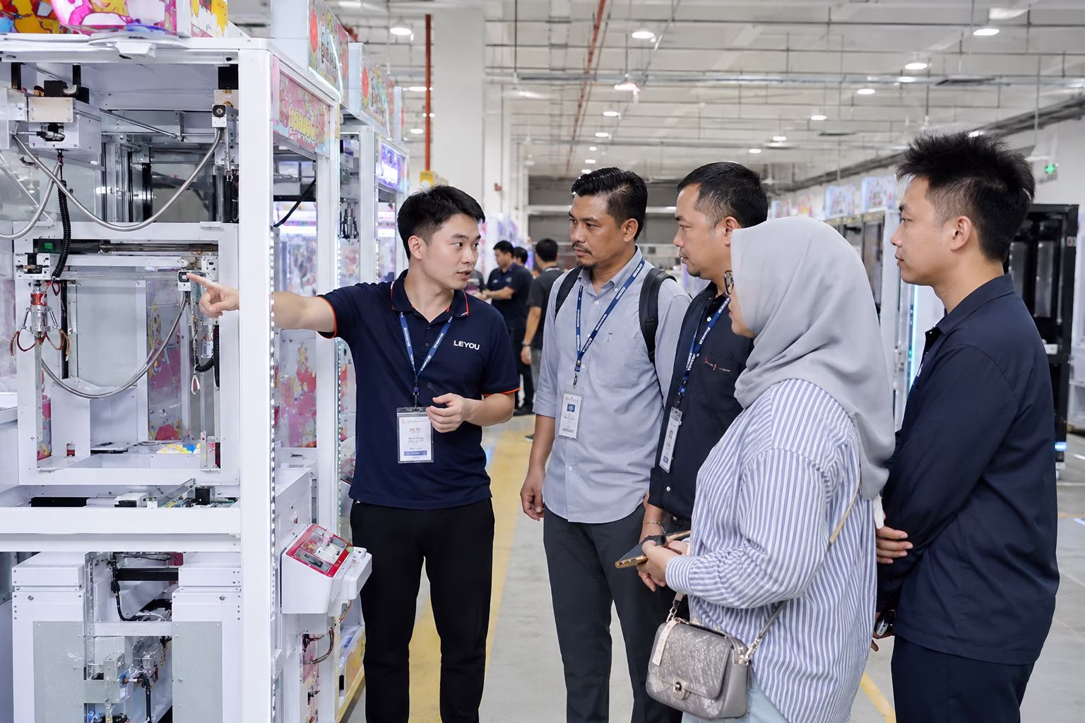 Claw machine tour for Malaysia buyers